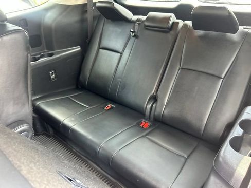 Used 2025 Toyota Highlander XLE AWD/4WD image 19