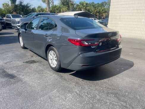 Used 2025 Toyota Camry LE FWD image 3