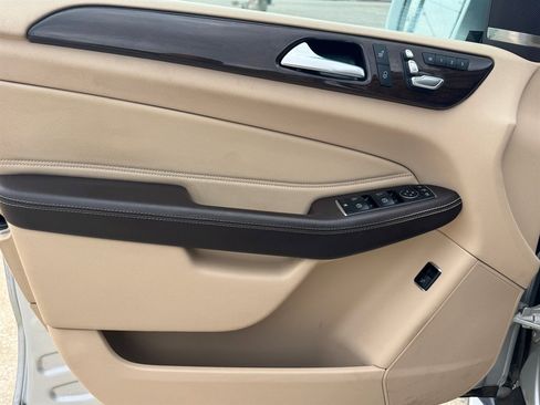 Used 2018 Mercedes-Benz GLE 350 w/ Premium 1 Package image 12