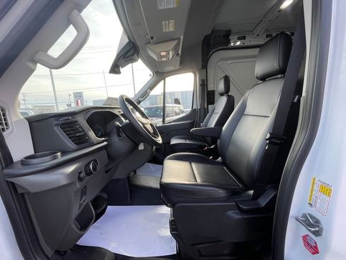 New 2025 Ford Transit 250 Base image 13