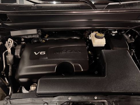 Used 2020 Nissan Pathfinder S image 36