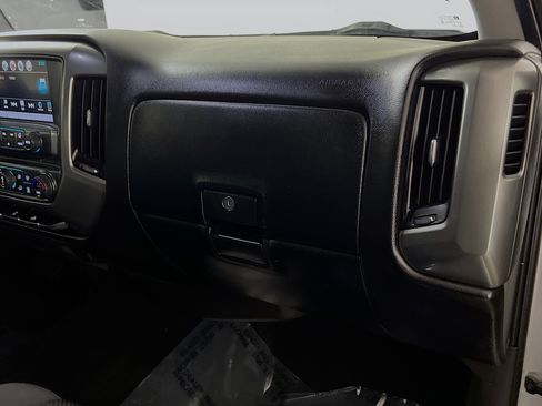 Used 2018 Chevrolet Silverado 1500 LT w/ All Star Edition image 34