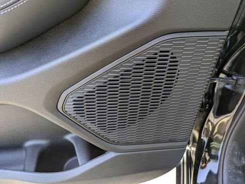 New 2025 Jeep Grand Cherokee Limited w/ Black Appearance Package image 12