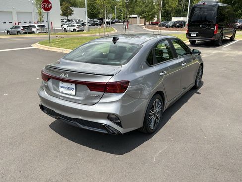 Used 2024 Kia Forte GT-Line w/ GT-Line Premium Package FWD image 10