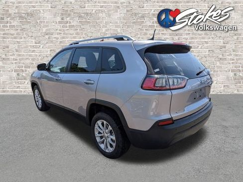Used 2020 Jeep Cherokee Latitude FWD image 7
