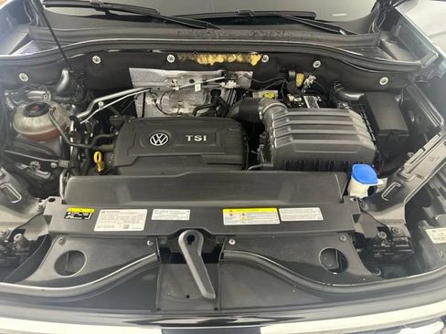 Used 2022 Volkswagen Atlas Cross Sport SE AWD/4WD image 12