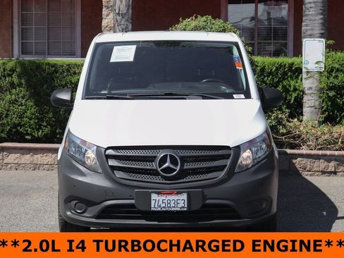 Used 2021 Mercedes-Benz Metris image 3