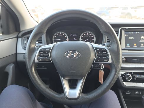 Used 2019 Hyundai Sonata SE FWD image 19