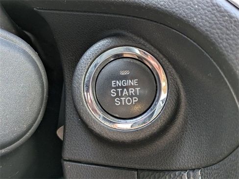 Used 2019 Subaru Forester Limited image 32