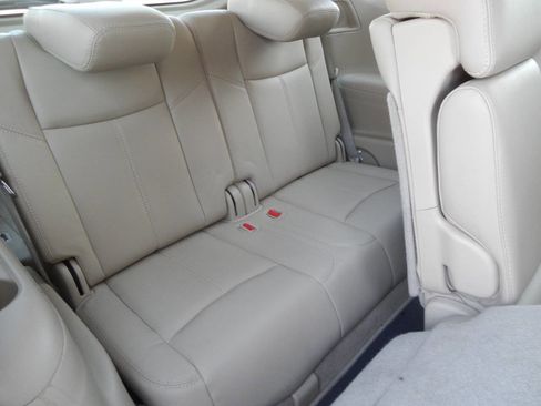 Used 2014 Nissan Pathfinder SL w/ SL Tech Package FWD image 38