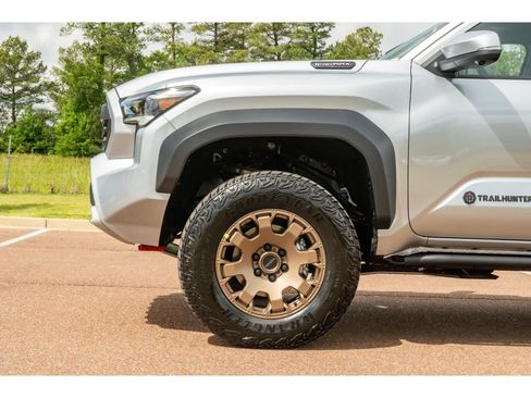 New 2026 Toyota Tacoma 4x4 Double Cab Hybrid image 10