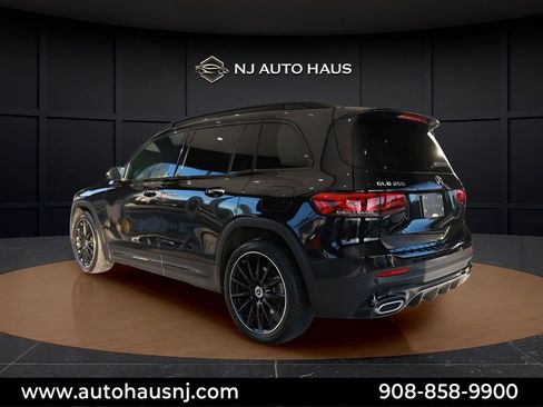 Used 2023 Mercedes-Benz GLB 250 4MATIC image 6