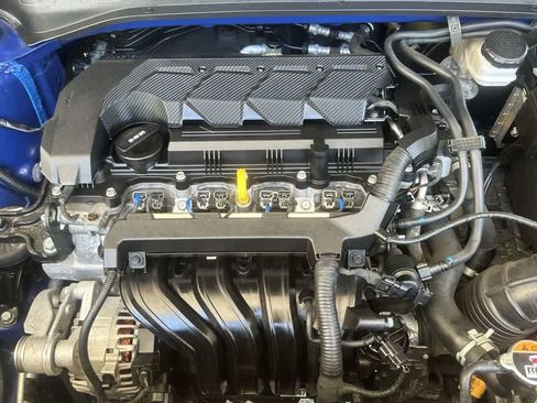 Used 2023 Hyundai Venue SEL FWD image 13