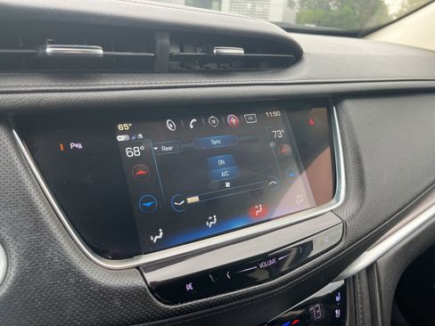 Used 2019 Cadillac XT5 Premium Luxury image 27