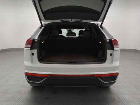 Used 2021 Volkswagen Atlas Cross Sport SE image 29