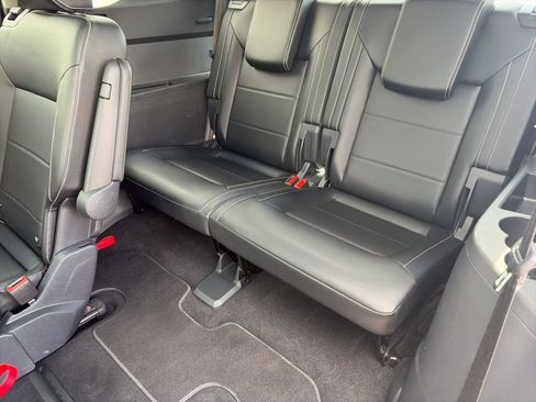 Used 2022 Volkswagen Atlas SE w/ Panoramic Sunroof Package AWD/4WD image 24