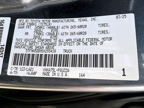 Used 2025 Toyota Tundra Platinum image 33