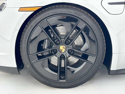 New 2025 Porsche Taycan 4 image 33
