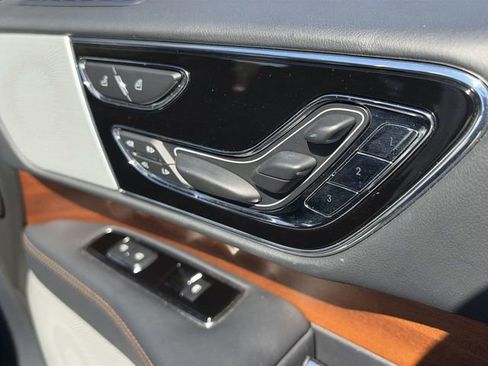 Used 2023 Lincoln Navigator Black Label image 12