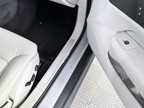 Certified 2025 Volvo V60 B5 Cross Country Plus image 26