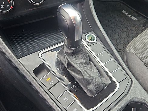 Used 2019 Volkswagen Jetta S FWD image 15