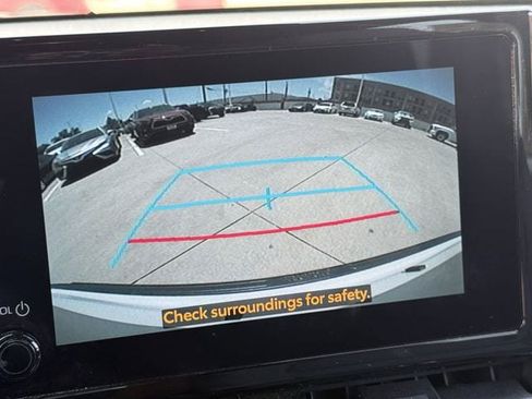 Used 2024 Toyota Corolla Cross AWD Hybrid image 18