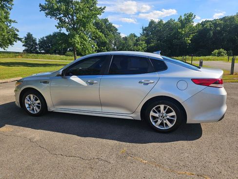 Used 2016 Kia Optima LX FWD image 8