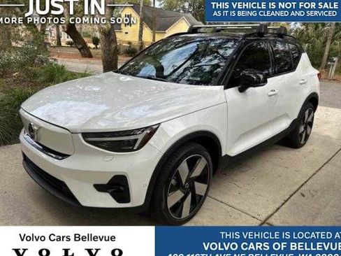 Used 2023 Volvo XC40 Recharge Ultimate w/ Protection Package Premier image 1