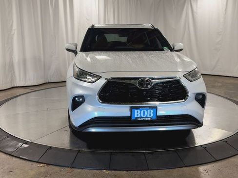 Used 2022 Toyota Highlander Platinum image 5