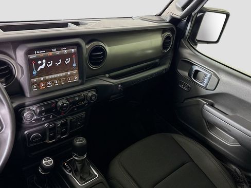 Used 2022 Jeep Wrangler Unlimited Sport AWD/4WD image 24