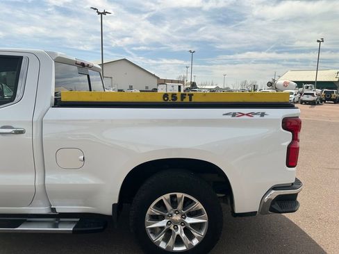 Used 2021 Chevrolet Silverado 1500 LTZ w/ LTZ Premium Package image 41