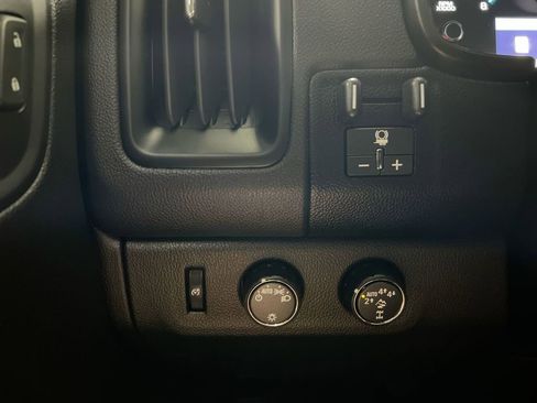 Used 2021 Chevrolet Colorado ZR2 AWD/4WD image 19