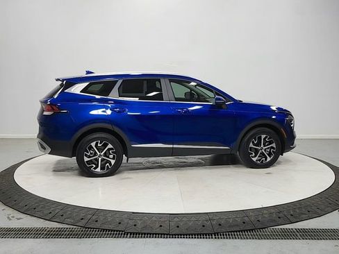 Used 2024 Kia Sportage EX AWD/4WD image 8