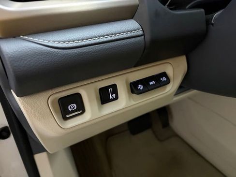 Used 2023 GMC Acadia Denali AWD/4WD image 44