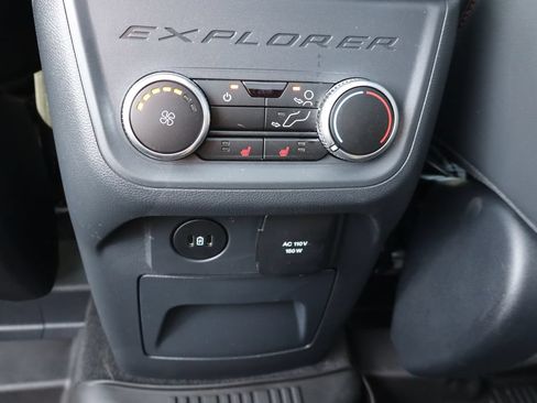 Used 2025 Ford Explorer ST-Line w/ Premium Package AWD/4WD image 23