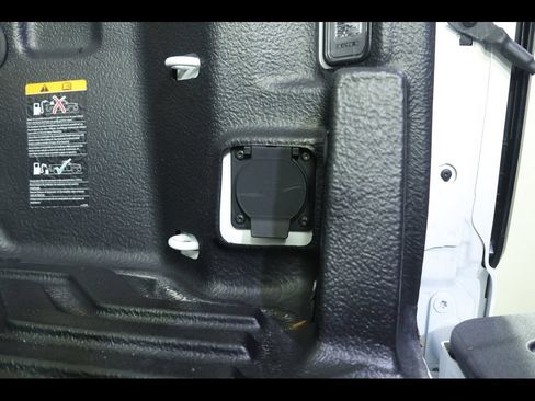 Used 2024 GMC Sierra 1500 Elevation AWD/4WD image 18