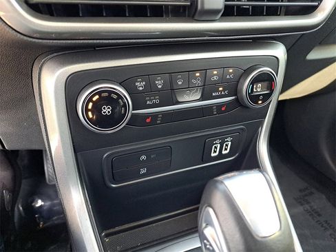 Used 2021 Ford EcoSport SE image 20