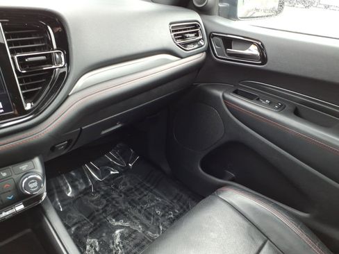 Used 2024 Dodge Durango GT image 27
