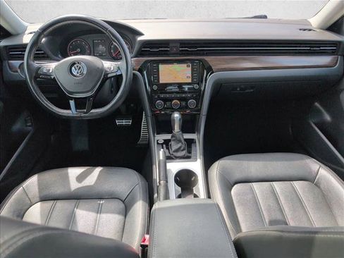 Used 2020 Volkswagen Passat 2.0T SEL FWD image 28