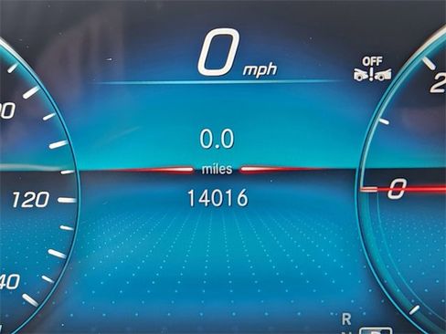 Certified 2023 Mercedes-Benz EQB 300 4MATIC image 30