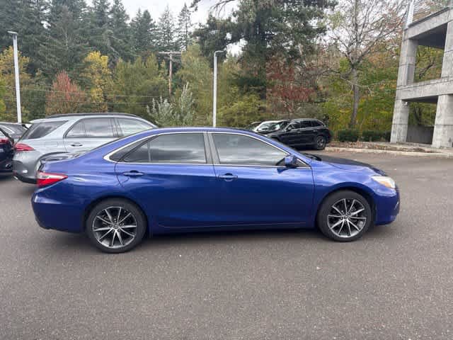Used 2015 Toyota Camry XSE w/ Moonroof Package FWD image 4