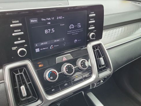Used 2021 Kia Sorento LX image 26
