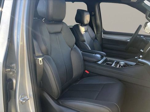New 2026 Jeep Grand Wagoneer L Limited AWD/4WD image 24