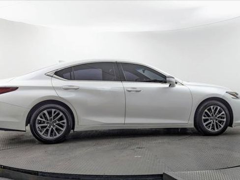 Used 2023 Lexus ES 350 w/ Accessory Package (Z2) FWD image 9