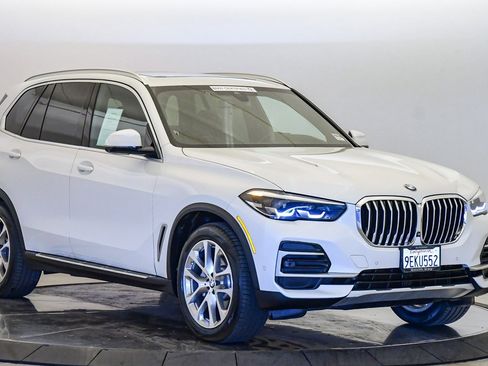 Certified 2023 BMW X5 sDrive40i w/ Premium Package image 6