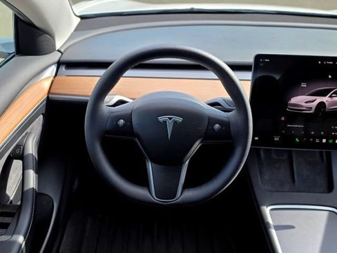 Used 2023 Tesla Model 3 Long Range AWD/4WD image 13