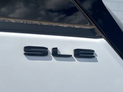 Used 2022 GMC Terrain SLE AWD/4WD image 34