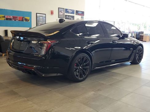 Used 2024 Cadillac CT5 V Blackwing w/ Carbon Fiber Package 2 RWD image 3