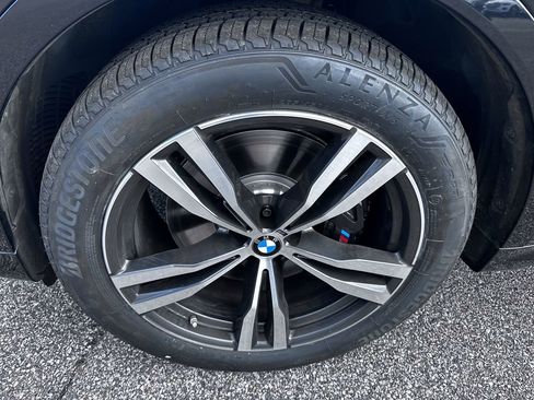 Used 2021 BMW X7 xDrive40i w/ M Sport Package image 15