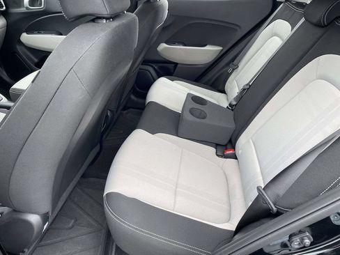 Certified 2026 Hyundai Venue SEL FWD image 10